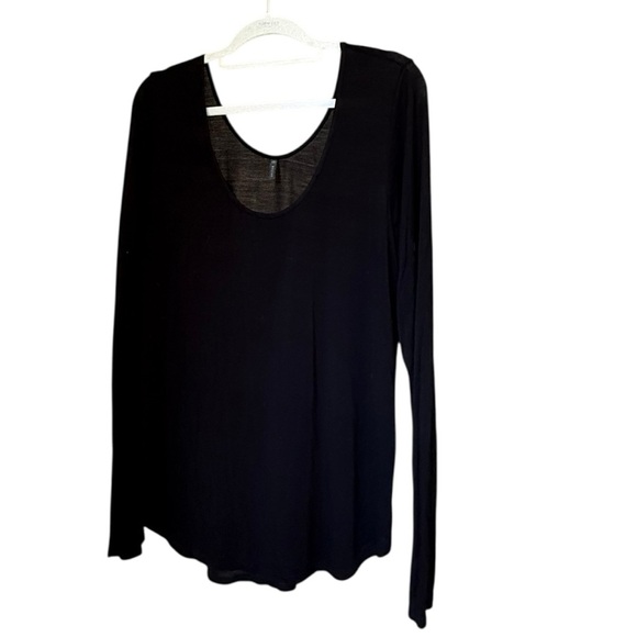 Riller & Fount Classic Black Blouse - Picture 1 of 6